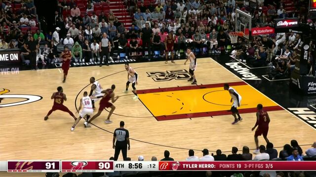 准的不像话 希罗急停三分空心入网