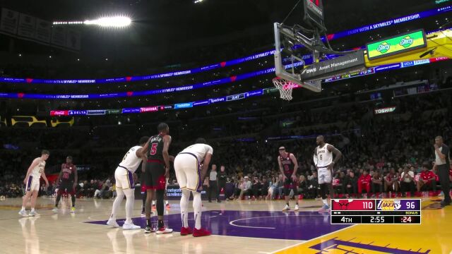 NBA常规赛：公牛vs湖人第4节英文原声回放
