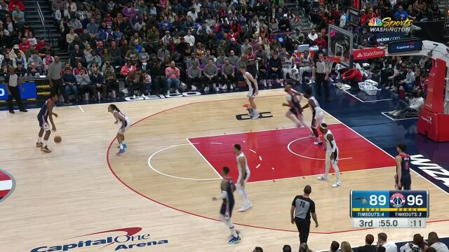 替补席上的杀手！八村垒高效输出连连取分