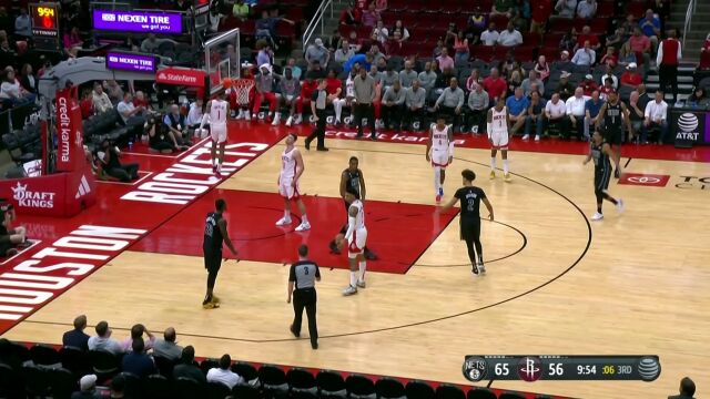 隔扣史密斯！克拉克斯顿空接暴扣展示肌肉