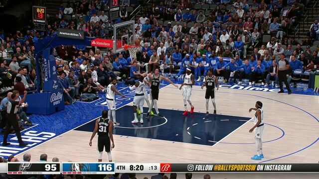 硬凿防守不讲理 柯林斯强顶防守上篮2+1