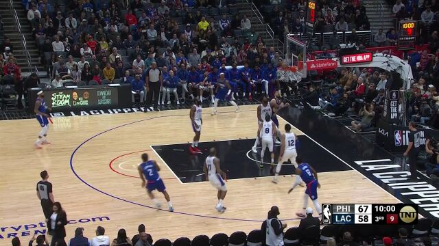 内突外投不讲理！莱昂纳德撕裂防线连投连中