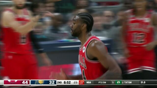 先从防守做起为时不晚 杰克逊与泰勒先后三次送出封盖