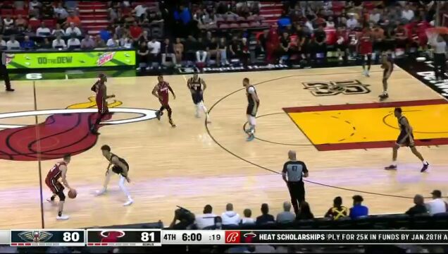 NBA常规赛：鹈鹕vs热火中文解说全场回放