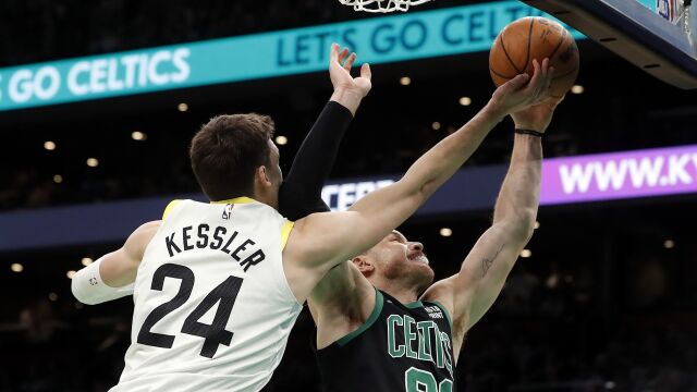凯斯勒vs凯尔特人集锦 砍下两双20+10篮下屡献暴扣
