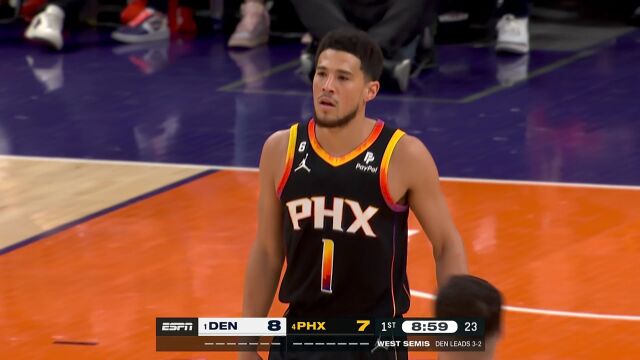 直接往篮下传球就行了 兰代尔篮下吃饼一飞冲天双手重扣