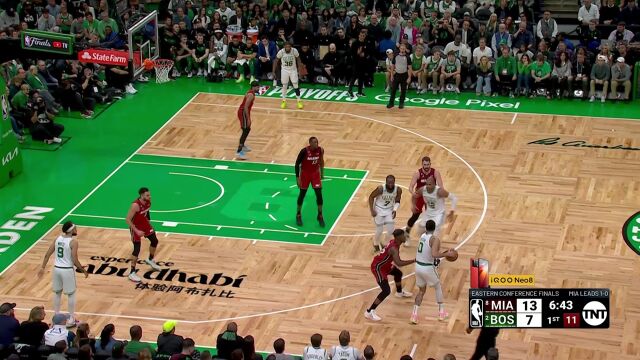 一切尽在掌握！塔图姆击地妙传霍福德空切上篮