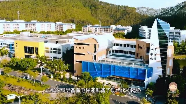 清华大学宿舍楼超奢华,住宿费只要1000多,网友:堪比星级酒店!