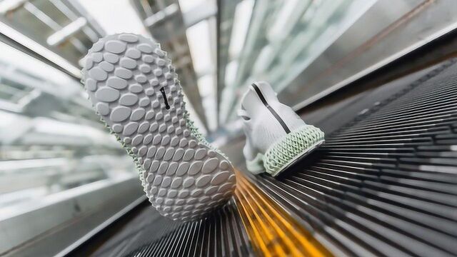 adidas FUTURECRAFT 4D