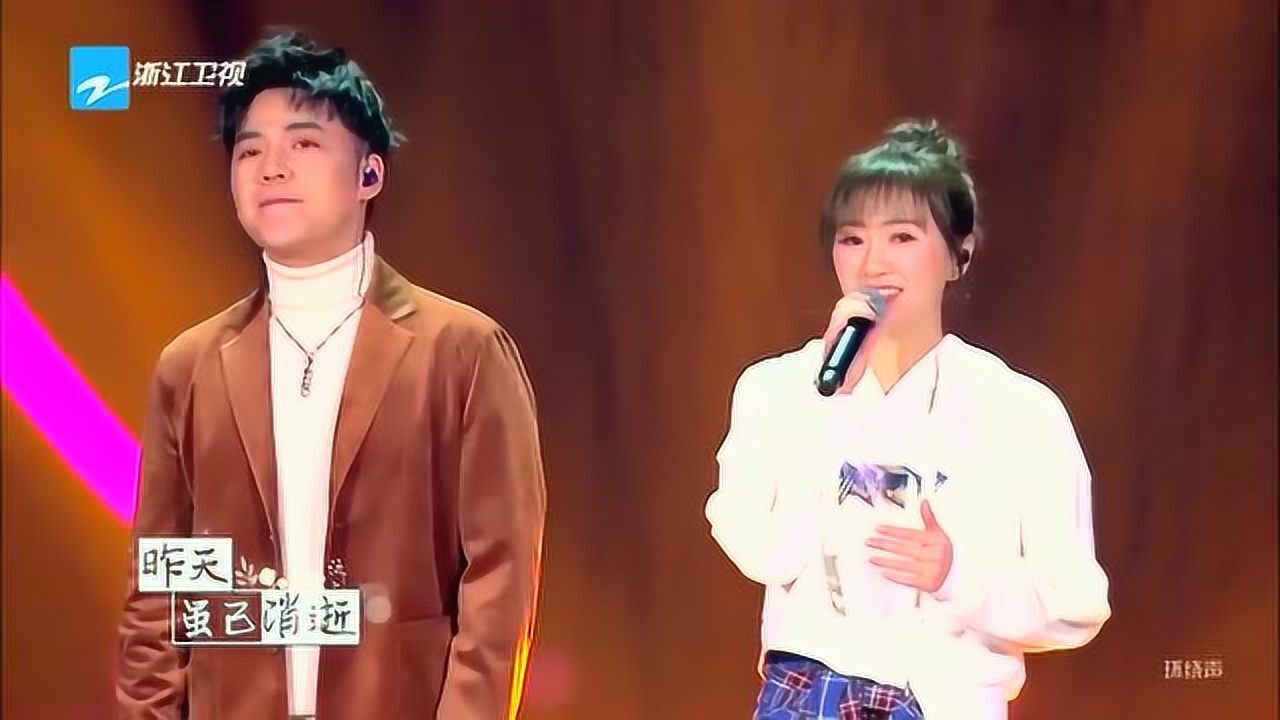 梦想的声音男女深情对唱乡恋就连导师张靓颖都跟着哼起来了