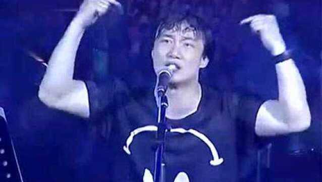 陈奕迅现场深情演唱《粤语残片》《Mr Lonely》