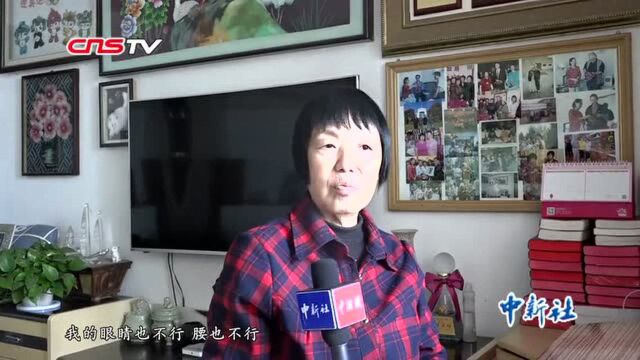 西安七旬老人一生专注棉絮画飞鸟走兽栩栩如生