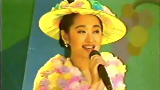 不老女神杨钰莹经典怀旧歌曲《茶山情歌》