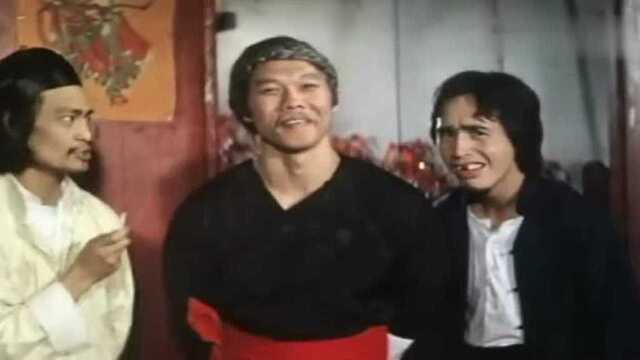 79年梁小龙主演的绝版武打功夫片,小时候超喜欢看,绝对不容错过