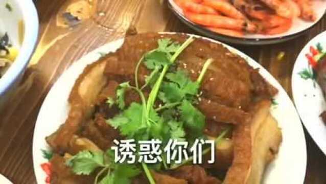 广西桂平21岁的新郎,新娘也很年轻,祝新婚快乐