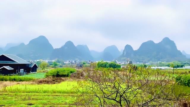 shiwaitaoyuan里有座渊明山庄,这里山清水秀风景如画