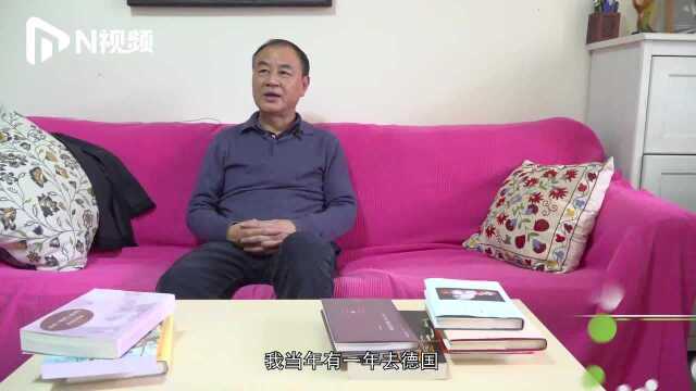 诗人王家新和他的“流浪书房”:渴望一幢能看到大海的居所