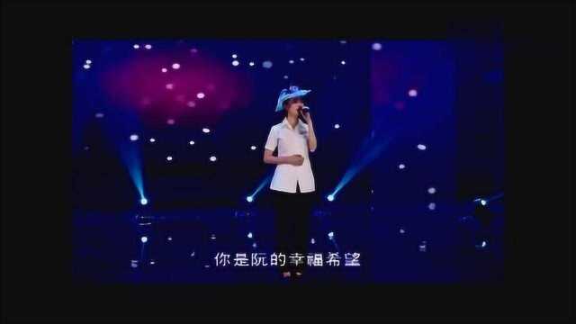 一首歌《童谣》很好听