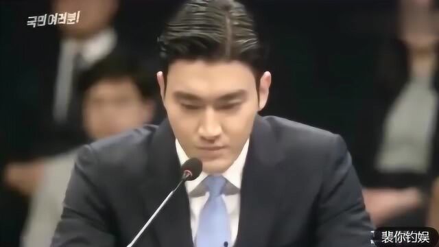 请问我们的演员崔,是怎么做到在正式讨论环节一本正经地搞笑呢