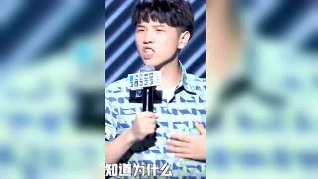 豆豆爆笑演讲自己与外婆的代沟,英文频频输出实在太溜了!