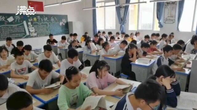 四川一中学班级62名学生全是班干部 老师:让每个人都参与到班级管理中去