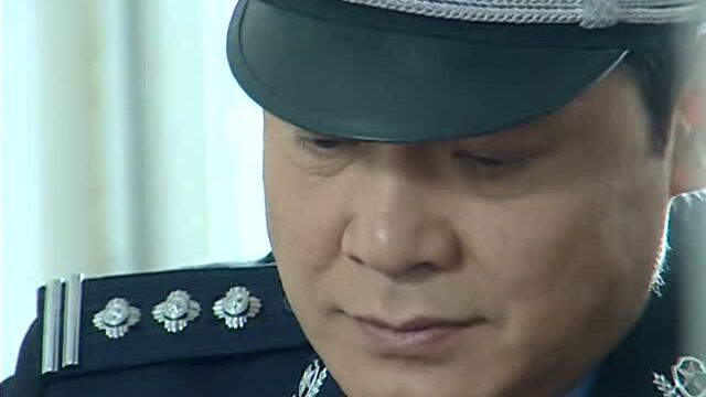 中国神探罪犯杀人,警察却找不到尸体,谁知被藏在生坟里