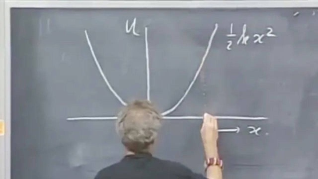 在黑板上快速画出虚线?一秒破功,原来我们的数学老师都这样练的