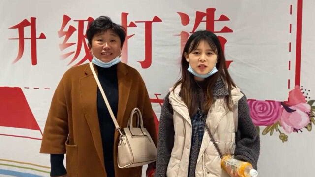 农村婆婆带儿媳妇买衣服,婆媳之间谁说了算?小茹:1000块钱不买