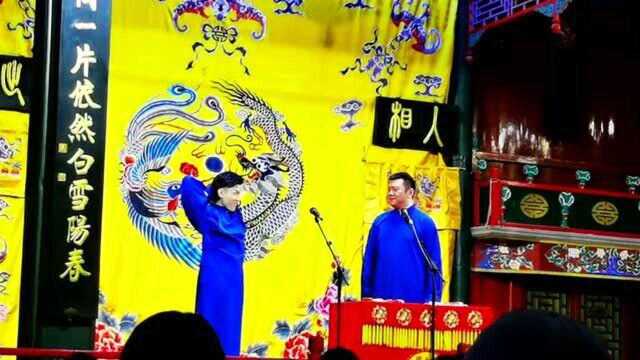 关九海张霄白不容易,为了逗乐观众都要上绝活了,真爱粉的我都心疼了!