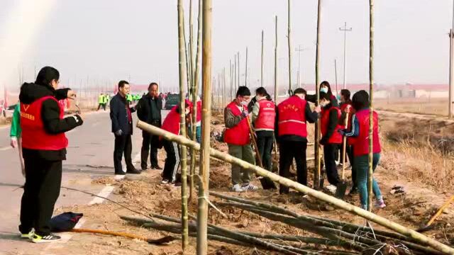 东营“种下一棵文明树 扮靓东城志愿行”植树节公益活动顺利举行