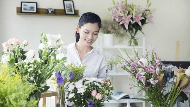 零基础开花店全套视频教程,零基础学习花店插花手法技术