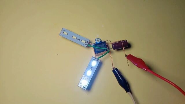 DIY闪光灯电路,无需使用IC