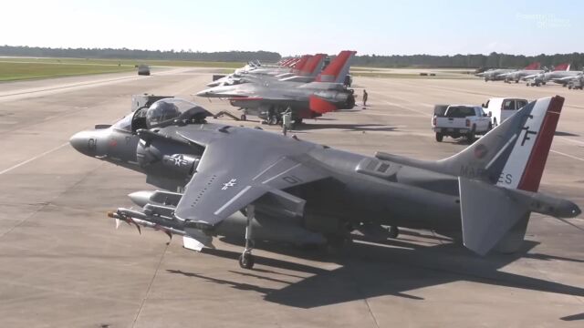 俄罗斯害怕了!! 美国AV8B Harrier II 携带 JDAM炸弹前往欧洲