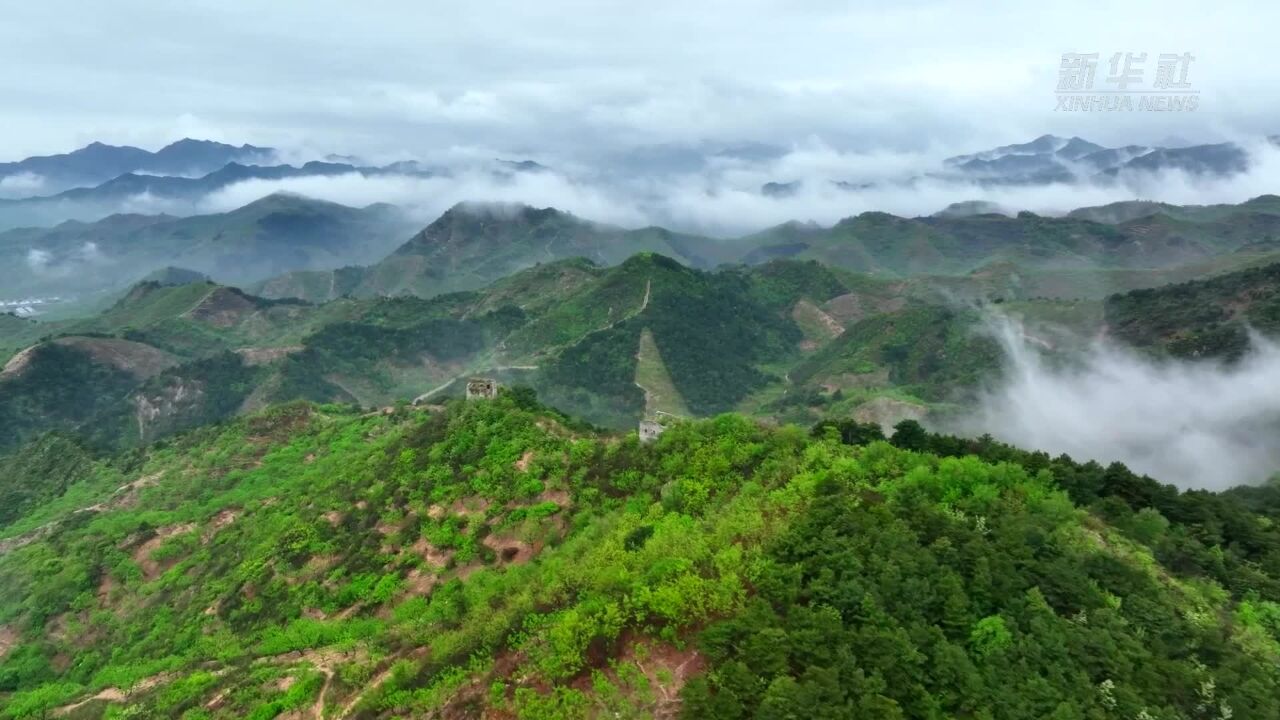 河北遵化:云涌燕山景如画