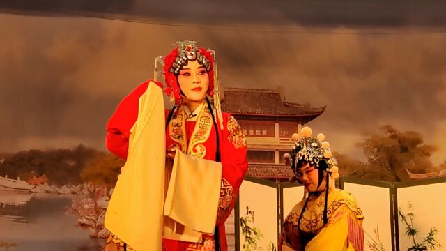 李娜——豫剧《三哭殿》自幼儿生长在昭阳正院.#青年戏曲传播者 #豫剧演员李娜