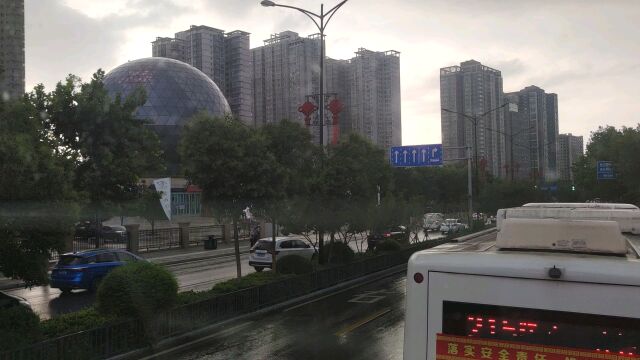 下雨的早晨