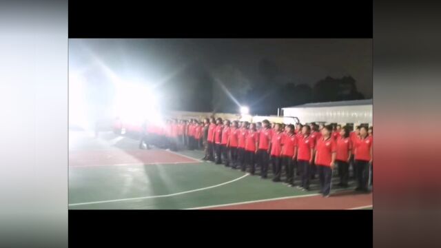 广东厌学少年教育茂名市茂南区春雨学校每晚点评,点评时间如约举行(总结学生一天生活,学习情况,好的保留,不好需要改正)! #晚点名#春雨学校#厌...