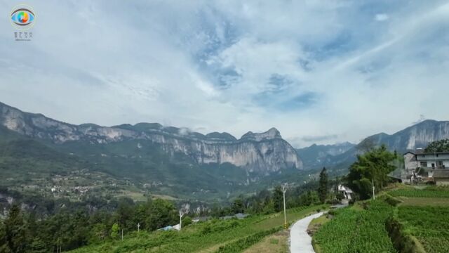 恩施沉浸式体验游:从市区到大峡谷,路上的风景