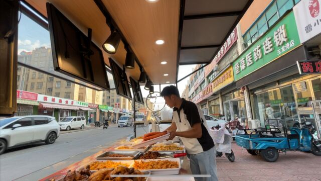 03年男孩鸭货摆摊记!上午开店下午摆摊今天收入1500