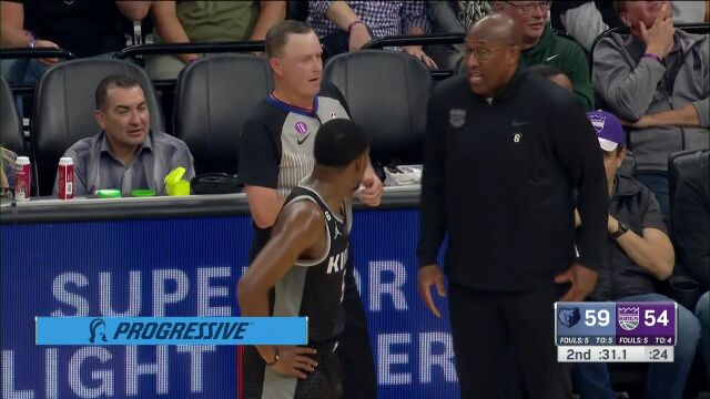 NBA常规赛：灰熊vs国王 第2节英文解说回放
