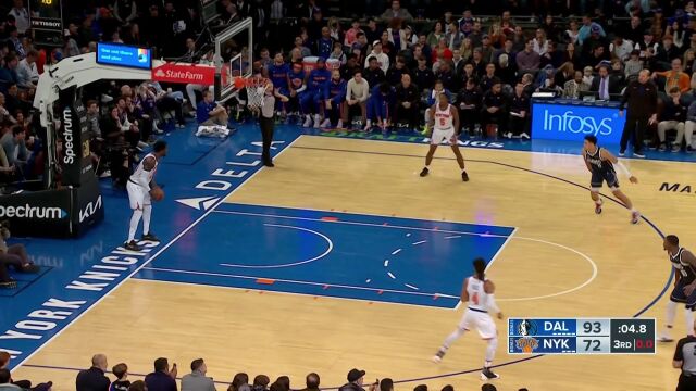 跟扣篮王比比弹跳！东契奇单挑托平滞空抛投命中