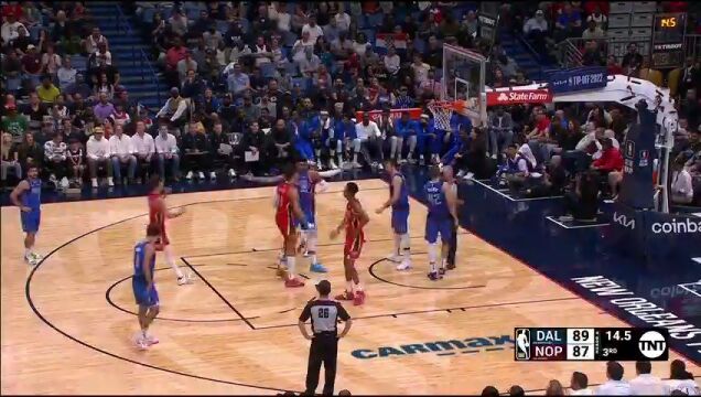  NBA常规赛：独行侠vs鹈鹕第3节英文原声回放
