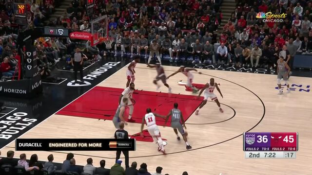 中流砥柱！小萨博尼斯篮下连续强吃连拿4分