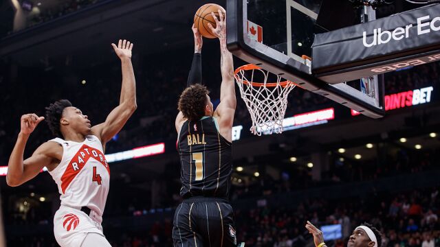 鲍尔vs猛龙集锦 空砍24+14开场献暴扣气势如虹