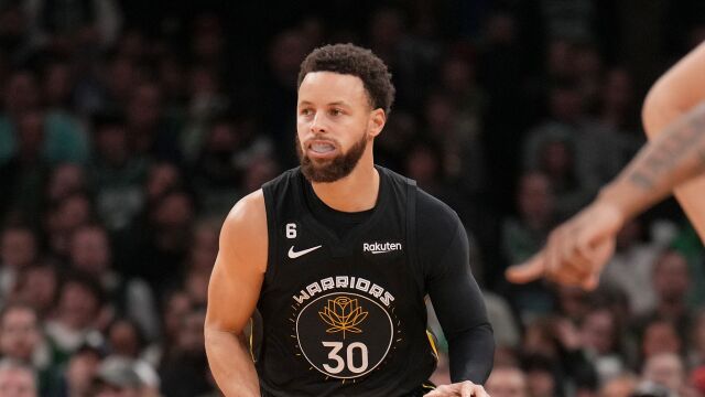 库里vs凯尔特人集锦 29+4+7手感爆棚飚中6记三分