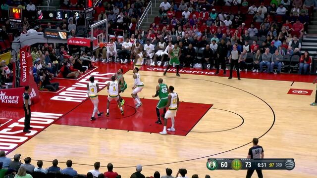 一扫低迷状态！塔图姆易边再战第三节独得13分