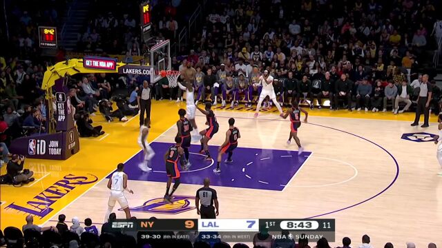 上一场的滚烫手感还在延续！拉塞尔三分二连击弹无虚发