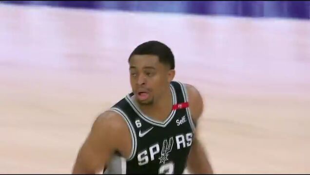 NBA常规赛：老鹰vs马刺第2节中文解说回放