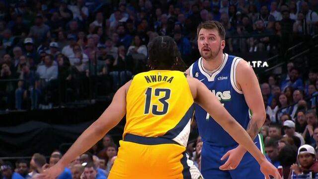 东契奇妙传仙人指路 约什格林斜刺里杀出空接打进