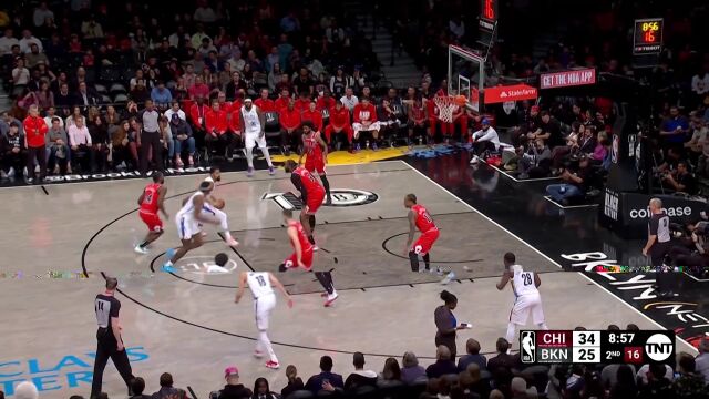 防守端密不透风！德罗赞背后大帽扇飞芬尼-史密斯